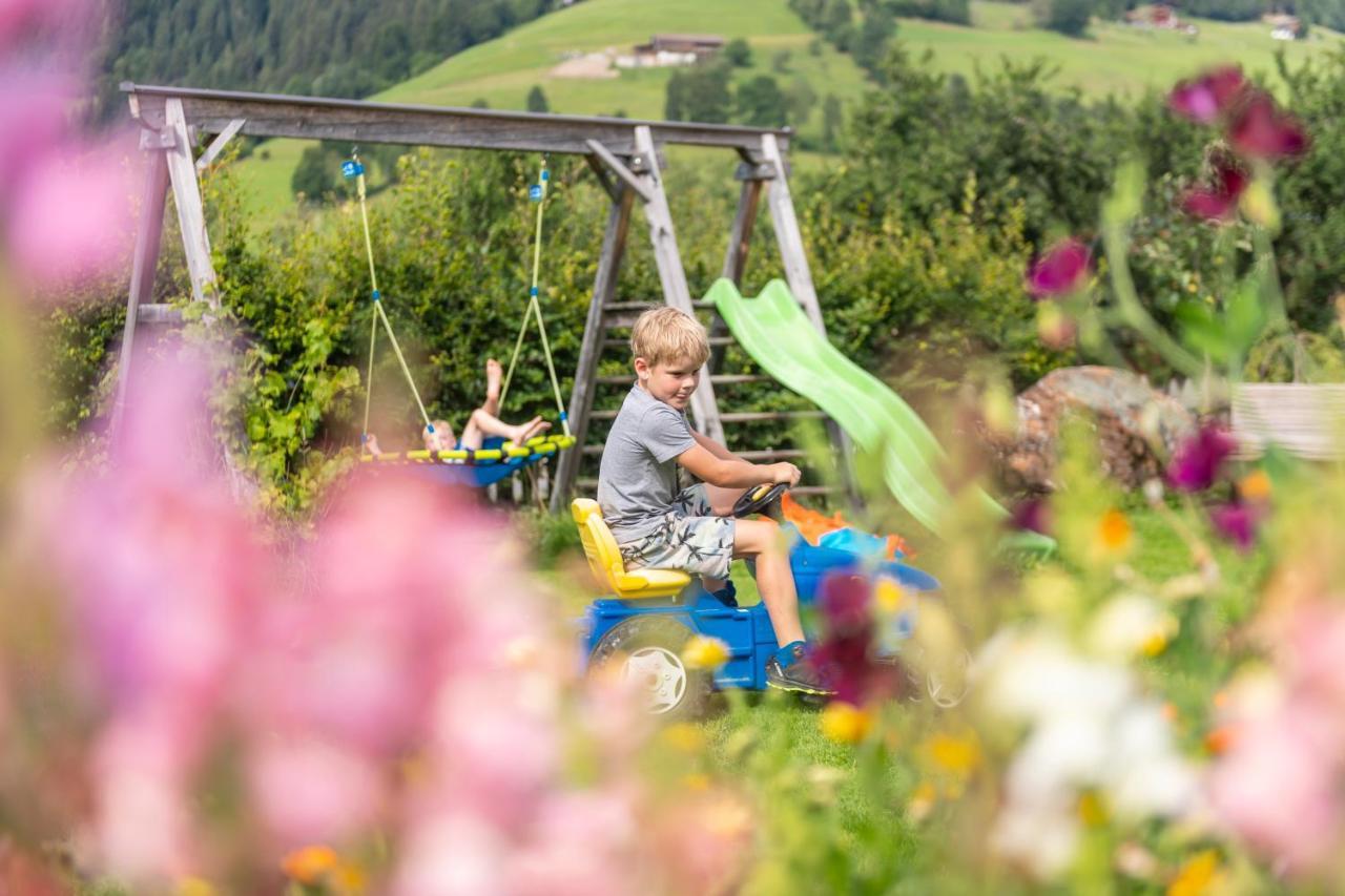 Hartlhof Urlaub Am Baby- Und Kinderbauernhof Villa Niederau Eksteriør bilde