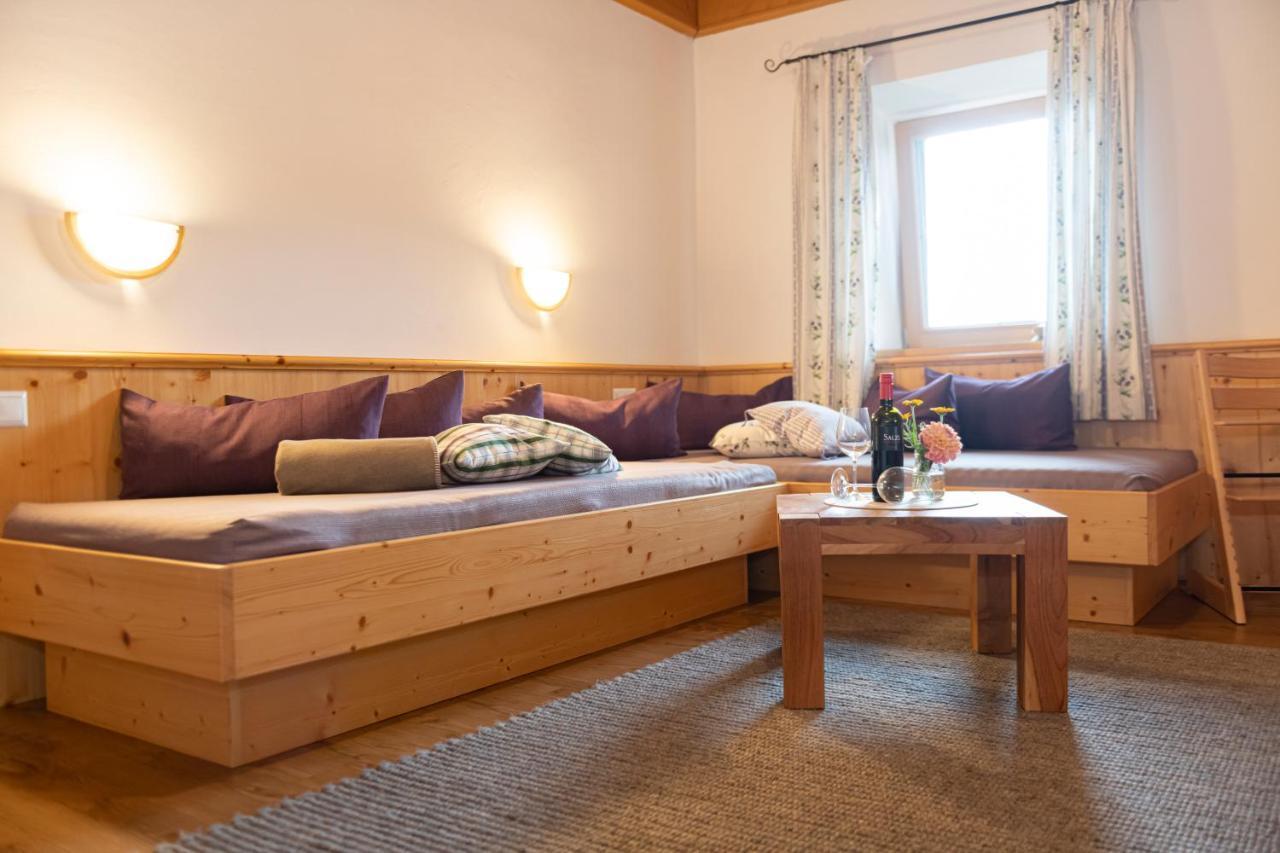 Hartlhof Urlaub Am Baby- Und Kinderbauernhof Niederau Eksteriør bilde