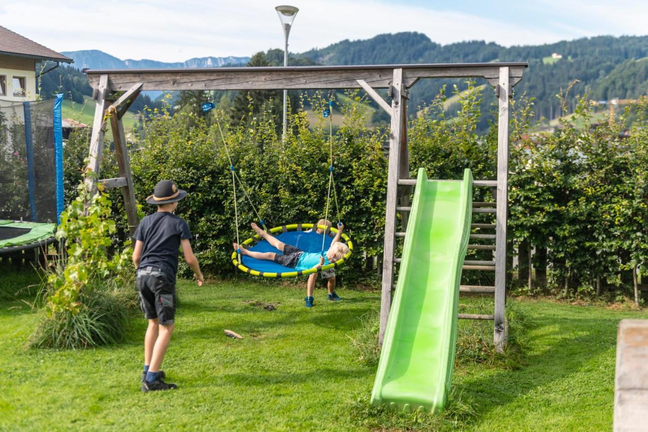 Hartlhof Urlaub Am Baby- Und Kinderbauernhof Villa Niederau Eksteriør bilde