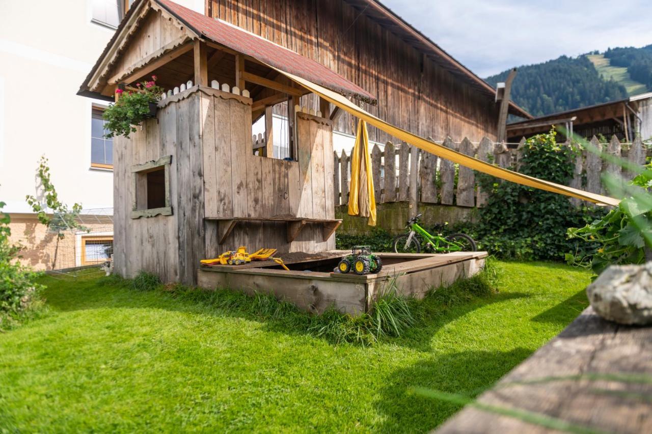 Hartlhof Urlaub Am Baby- Und Kinderbauernhof Niederau Eksteriør bilde